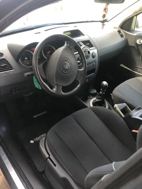 Mira esta publicación de Renault Megane II 2005 en Motordil