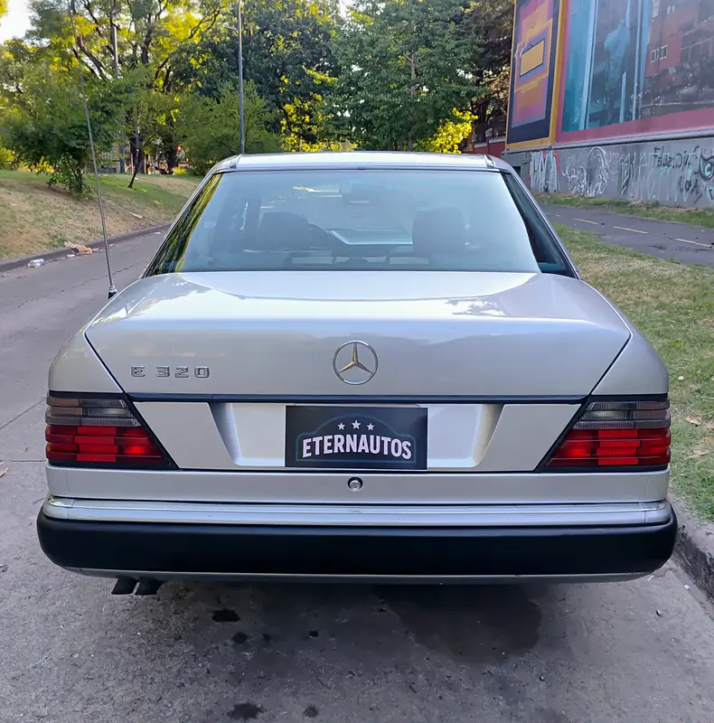 Mirá esta publicación de Mercedes Benz Clase E