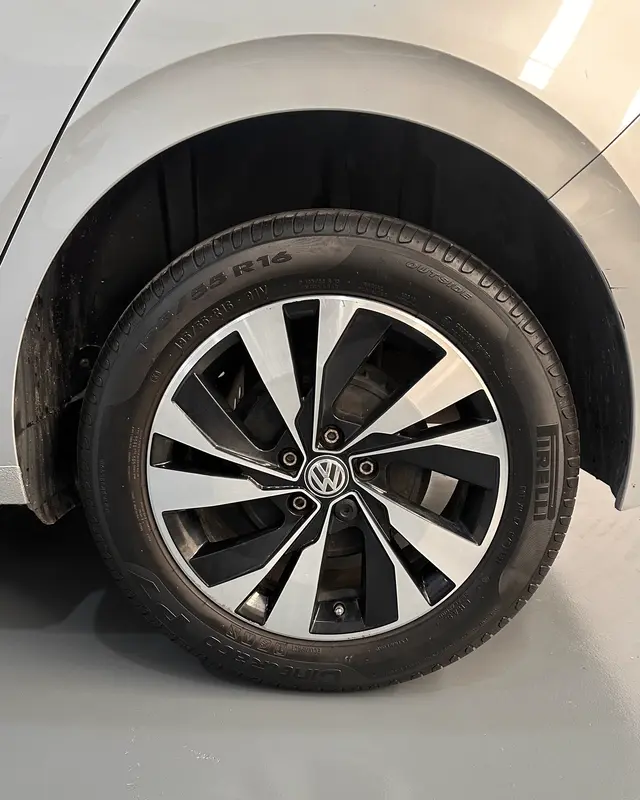 Mira esta publicación de Volkswagen Polo 2021 en Motordil