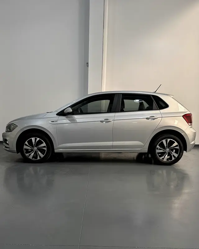 Mira esta publicación de Volkswagen Polo 2021 en Motordil