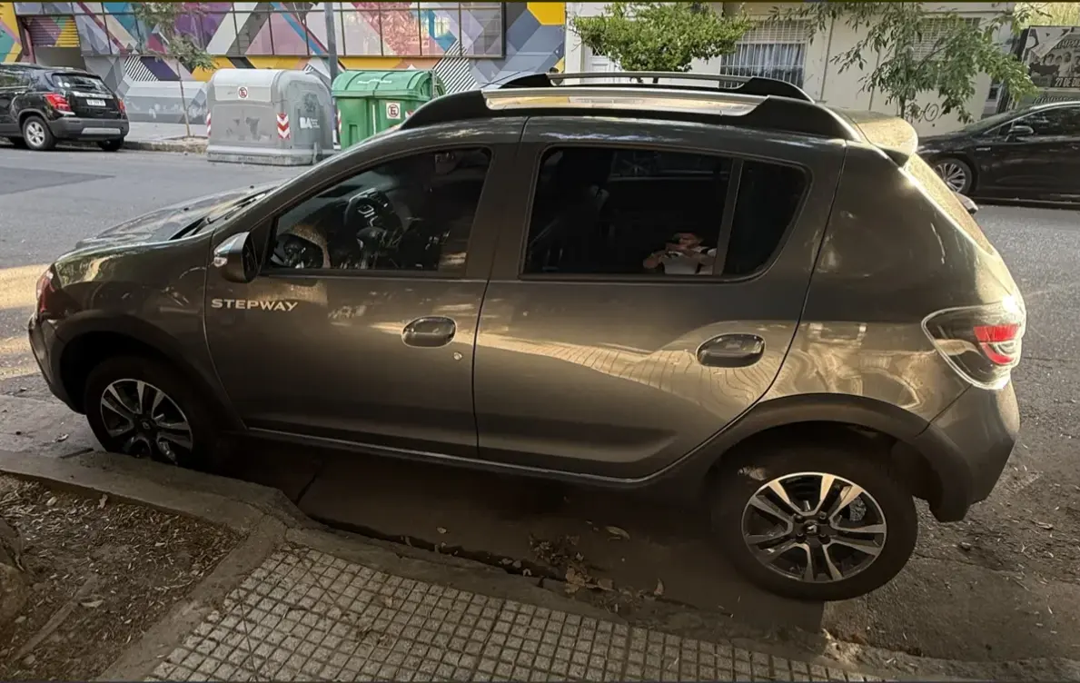 Mira esta publicación de Renault Sandero II 2025 en Motordil