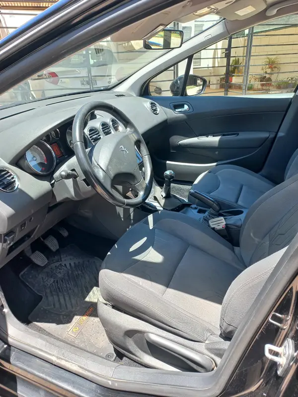 Mira esta publicación de Peugeot 408 2018 en Motordil