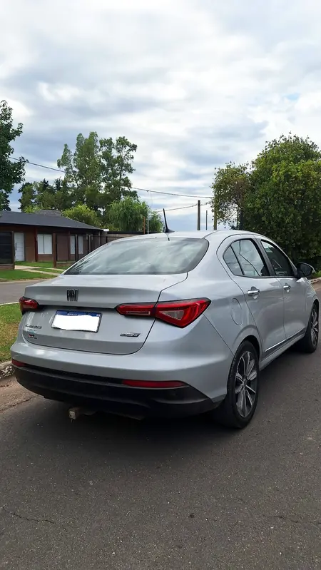 Mira esta publicación de Fiat Cronos 2021 en Motordil