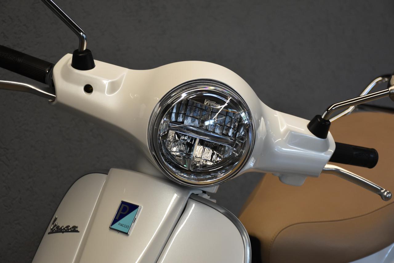 Mira esta publicación de Vespa 150 VXL 2025 en Motordil