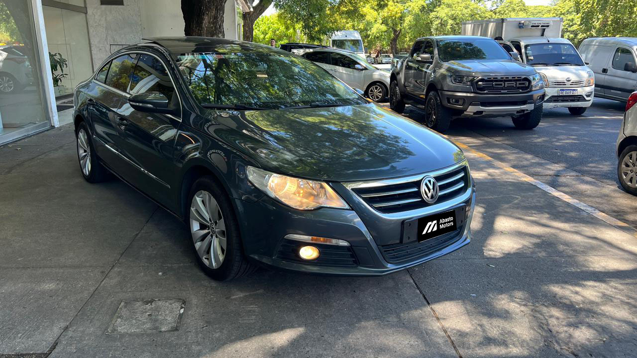 Mira esta publicación de Volkswagen Passat 2011 en Motordil