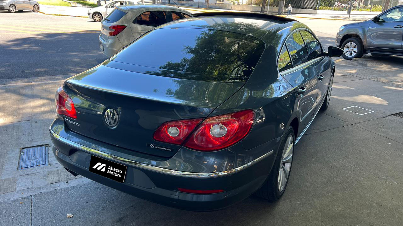 Mira esta publicación de Volkswagen Passat 2011 en Motordil