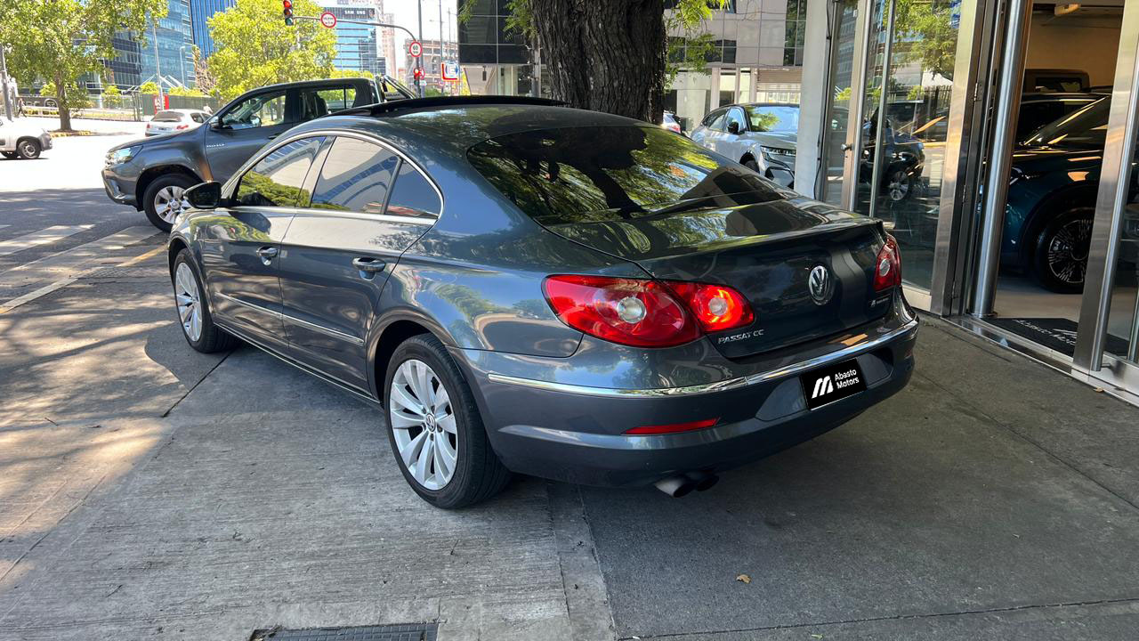 Mira esta publicación de Volkswagen Passat 2011 en Motordil