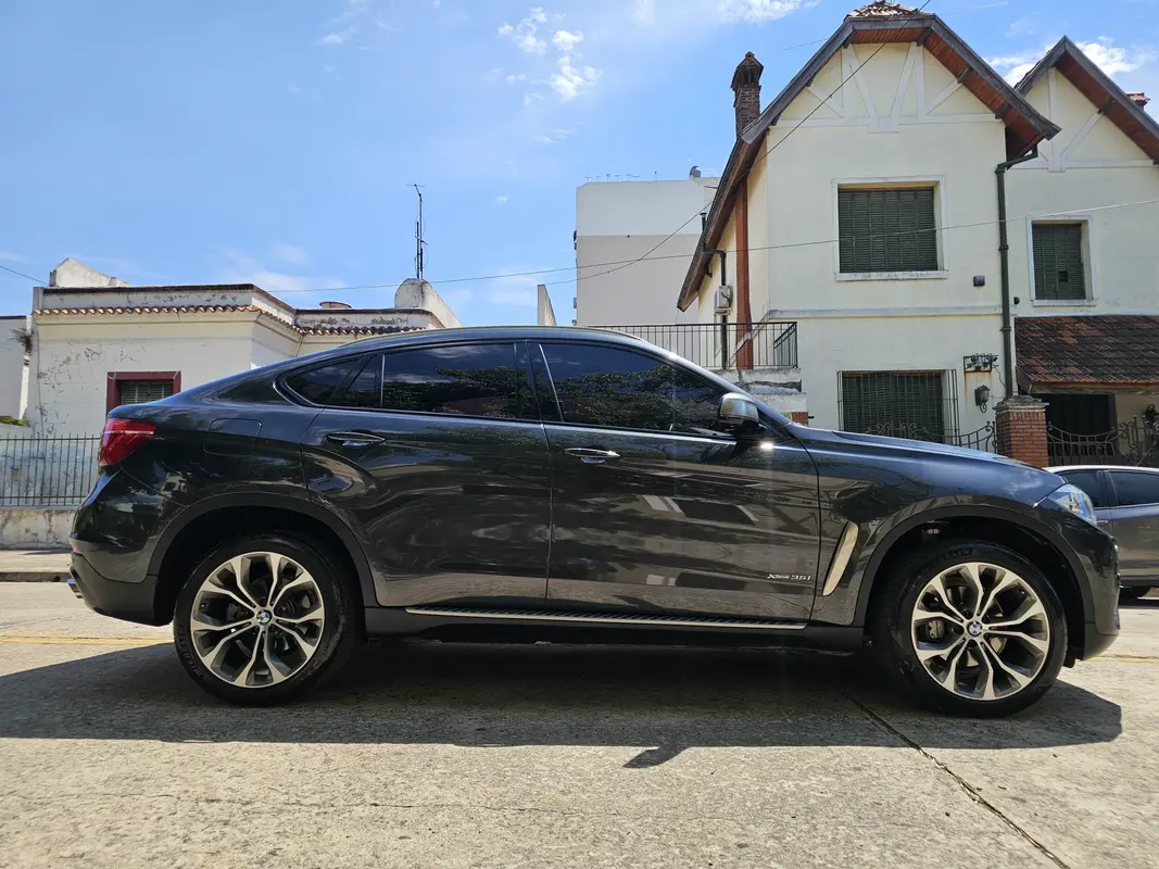 Mira esta publicación de BMW X6 2017 en Motordil