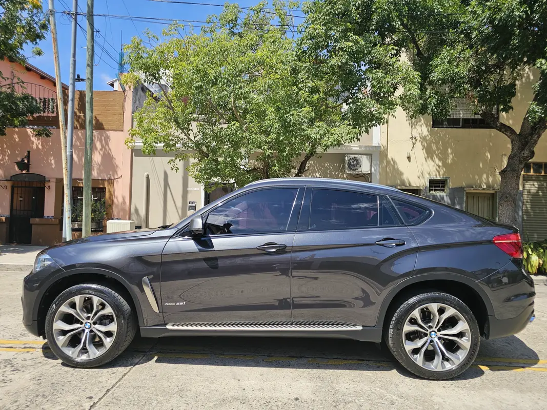 Mira esta publicación de BMW X6 2017 en Motordil