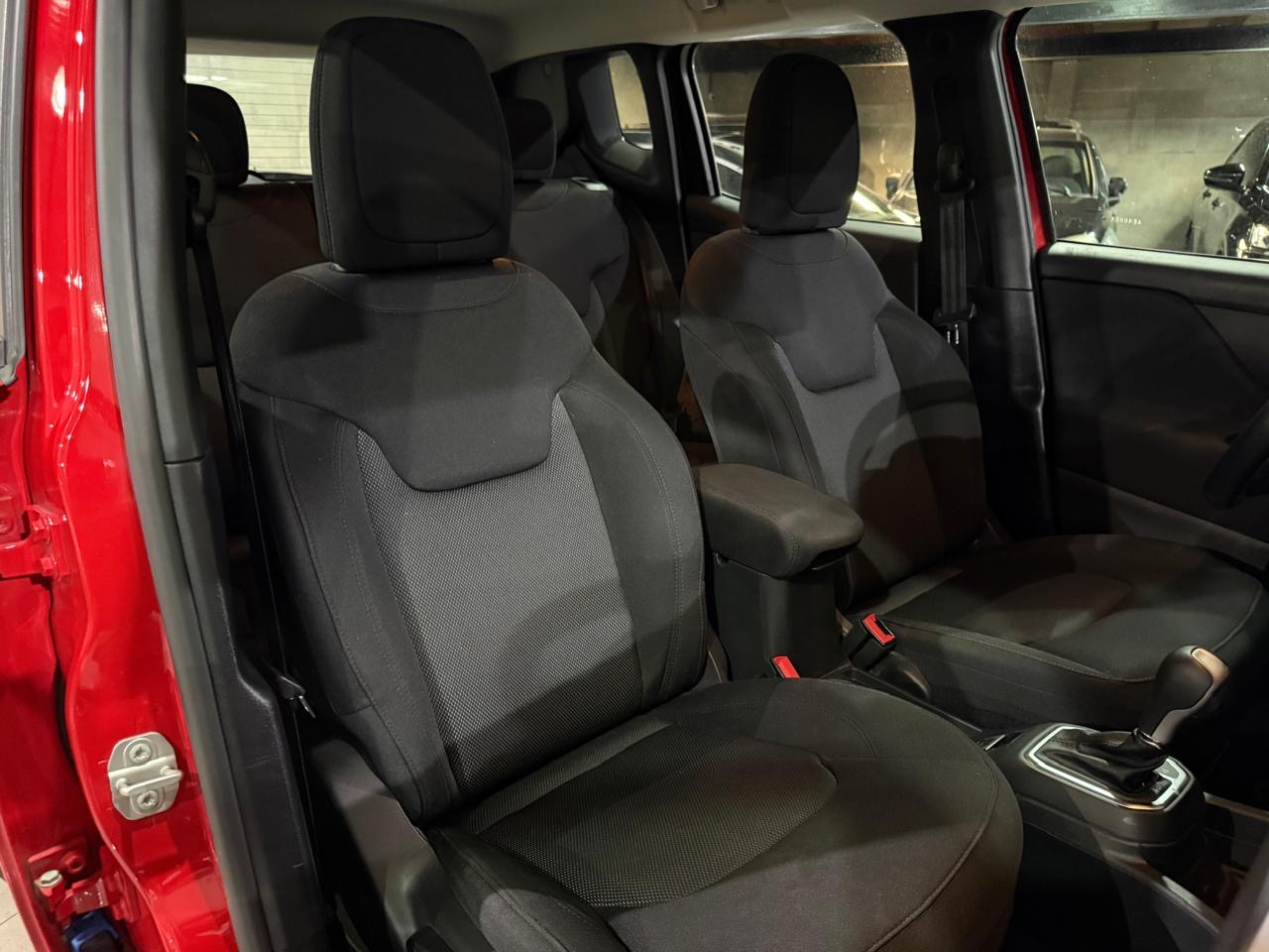 Mira esta publicación de Jeep Renegade 2020 en Motordil