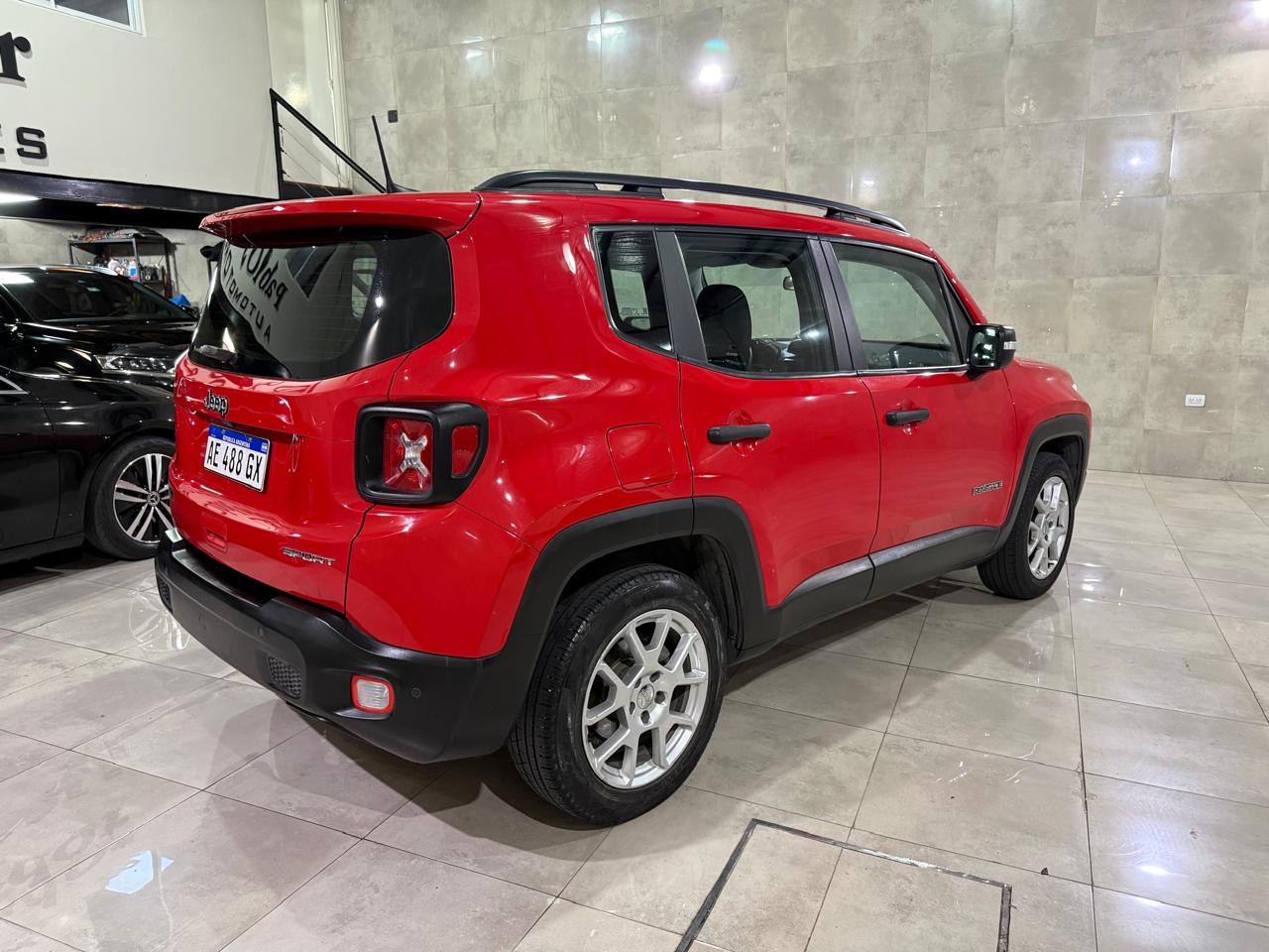 Mira esta publicación de Jeep Renegade 2020 en Motordil