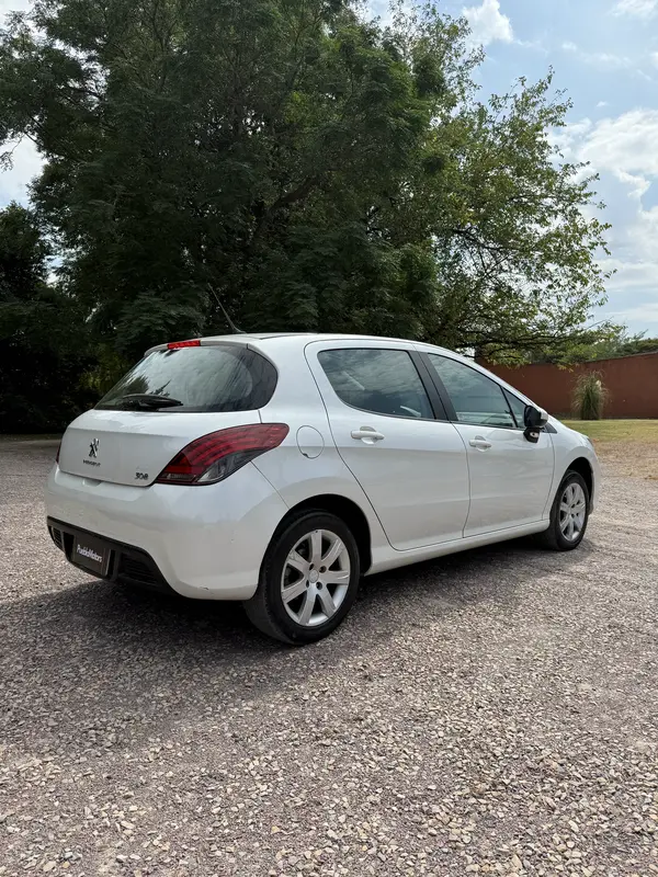 Mira esta publicación de Peugeot 308 2018 en Motordil