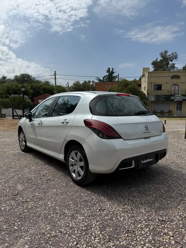 Mira esta publicación de Peugeot 308 2018 en Motordil