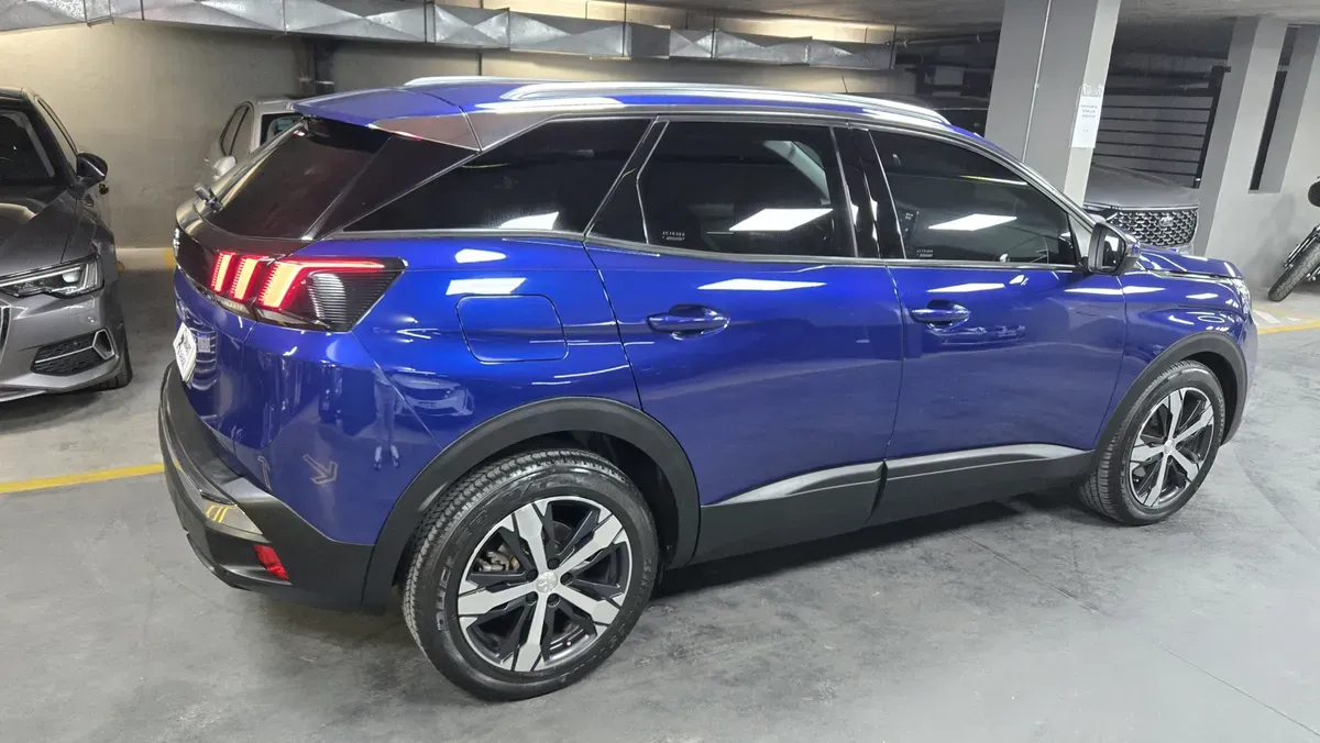 Mira esta publicación de Peugeot 3008 2018 en Motordil