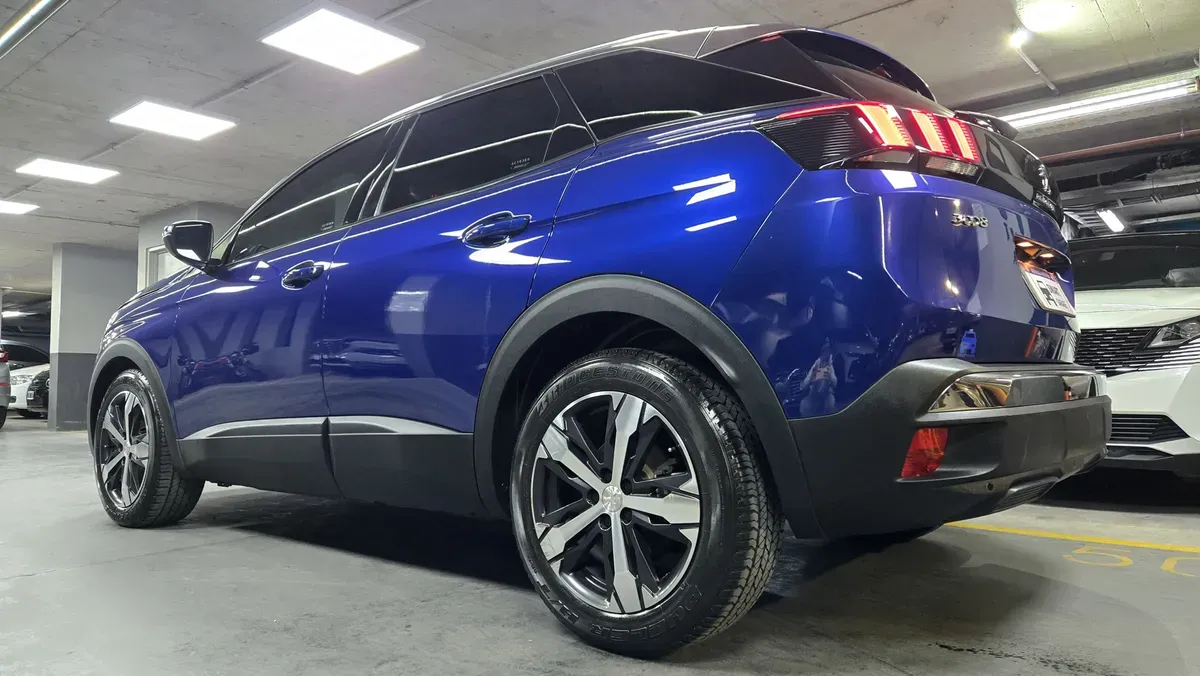 Mira esta publicación de Peugeot 3008 2018 en Motordil