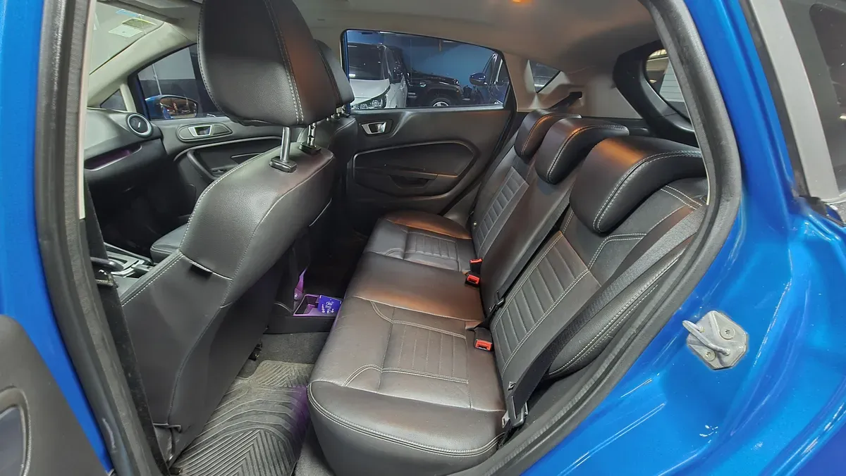 Mira esta publicación de Ford Fiesta 2014 en Motordil