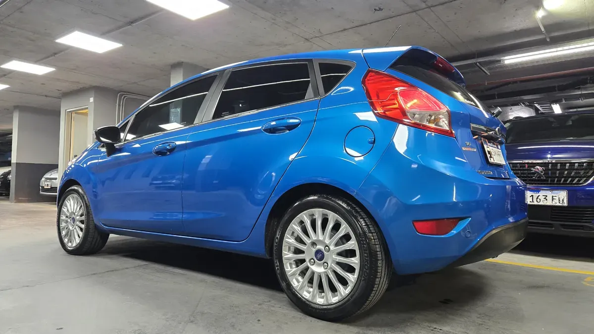 Mira esta publicación de Ford Fiesta 2014 en Motordil
