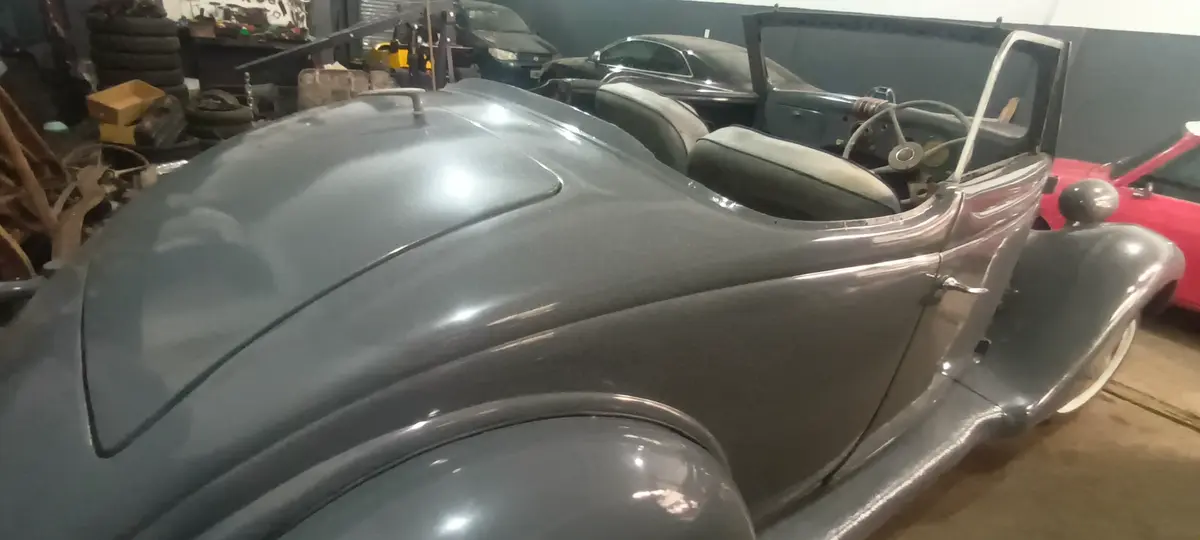 Mira esta publicación de Ford V8 1935 en Motordil
