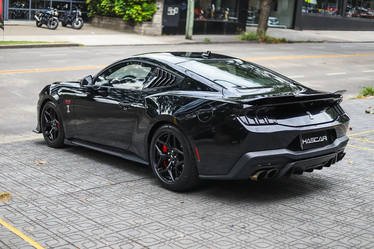 Mira esta publicación de Ford Mustang 2025 en Motordil