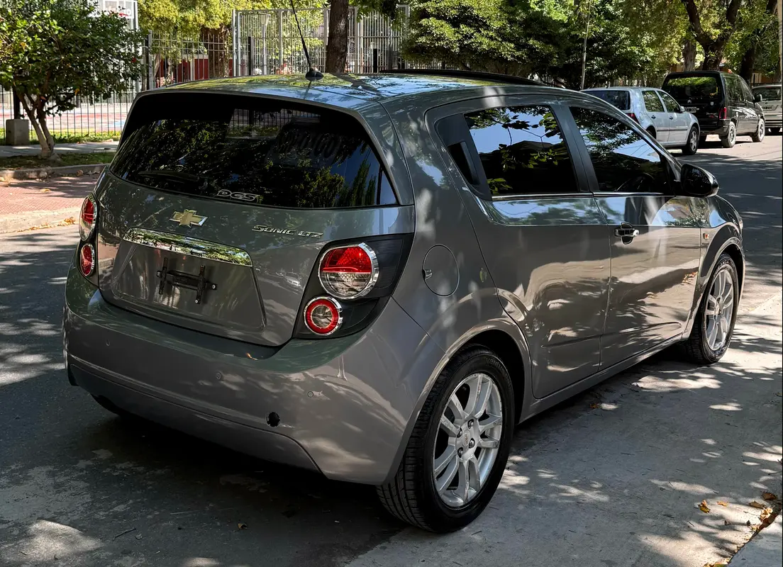 Mira esta publicación de Chevrolet Sonic 2013 en Motordil