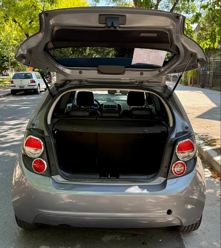 Mira esta publicación de Chevrolet Sonic 2013 en Motordil