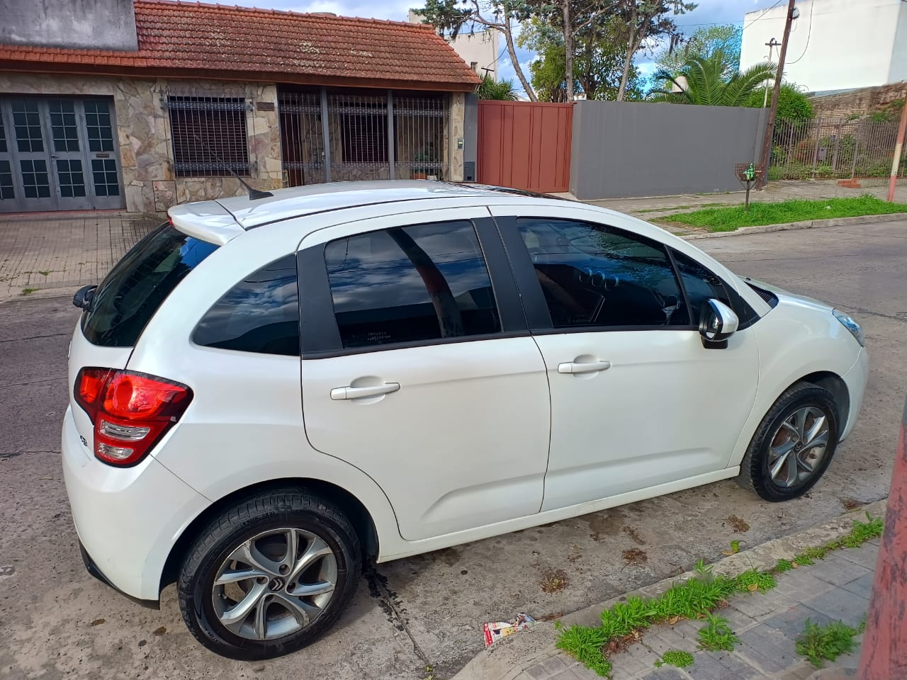 Mira esta publicación de Citroen C 3 2017 en Motordil