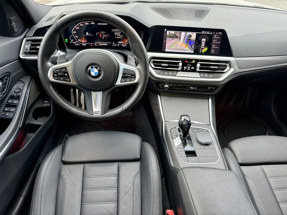 Mira esta publicación de BMW Serie 3 2022 en Motordil