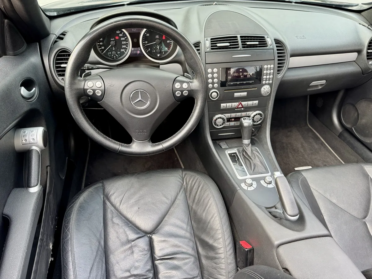 Mira esta publicación de Mercedes Benz SLK 2018 en Motordil