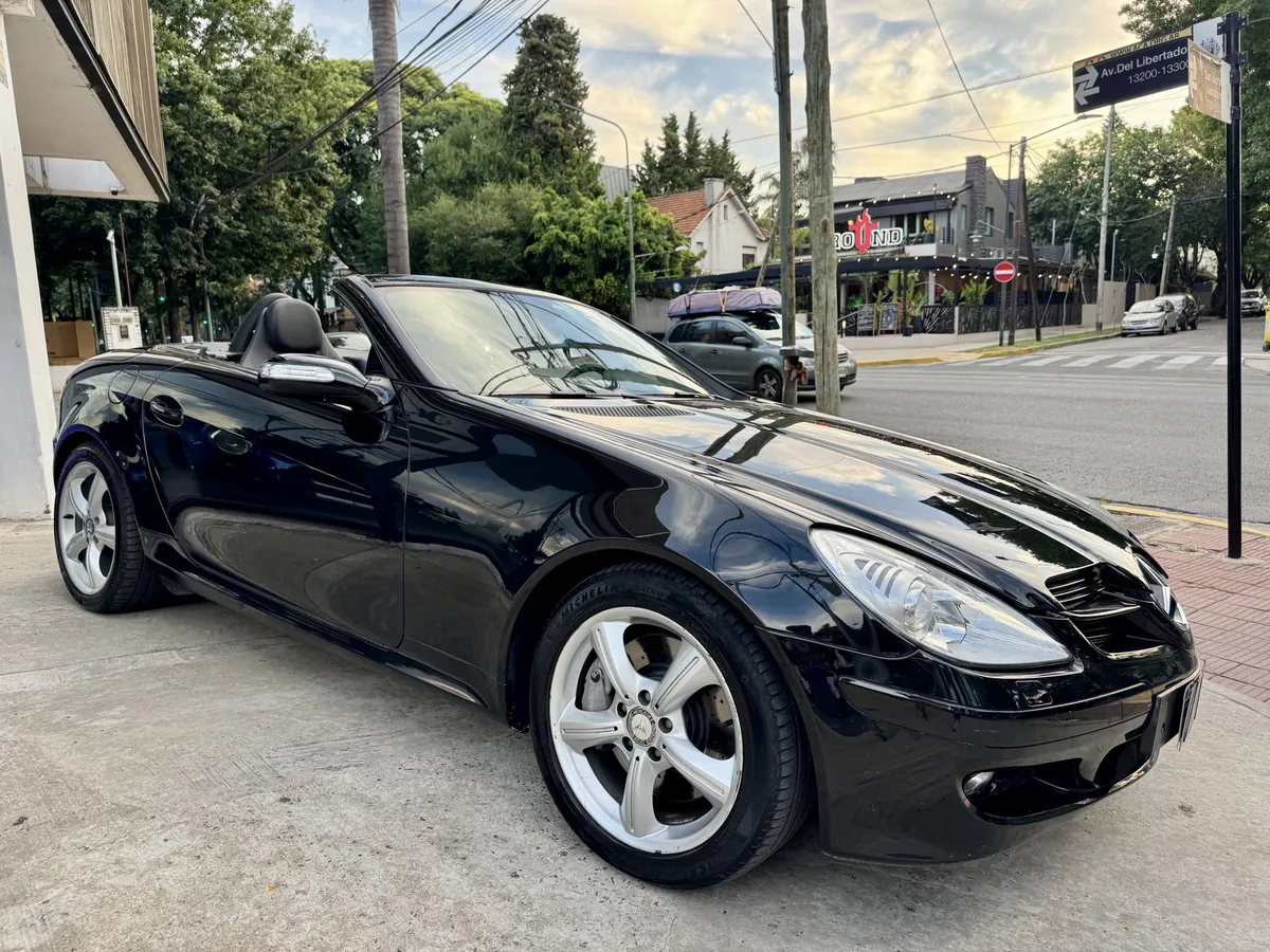 Mira esta publicación de Mercedes Benz SLK 2018 en Motordil