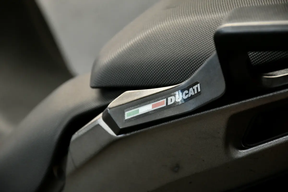 Mira esta publicación de Ducati 950 2017 en Motordil