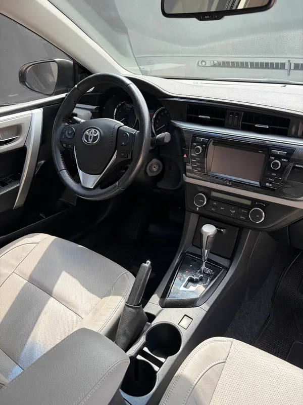 Mira esta publicación de Toyota Corolla 2018 en Motordil