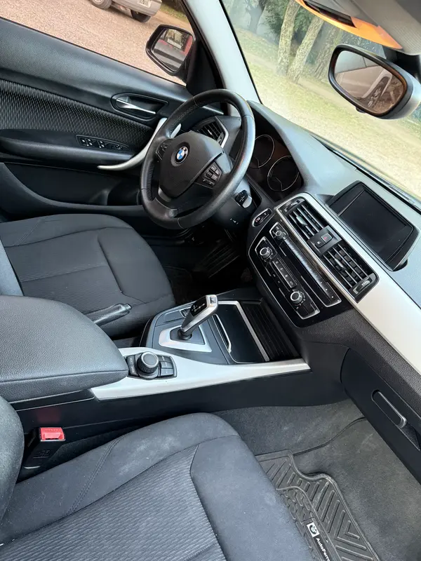 Mira esta publicación de BMW Serie 1 2018 en Motordil