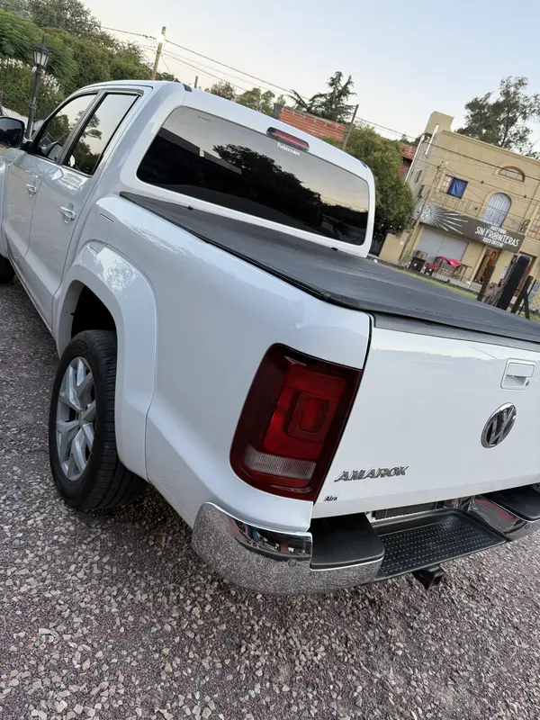 Mira esta publicación de Volkswagen Amarok 2020 en Motordil