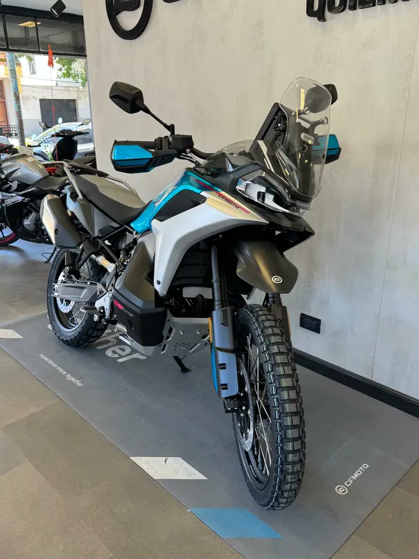 Mira esta publicación de Cf Moto MT 800 Touring 2026 en Motordil