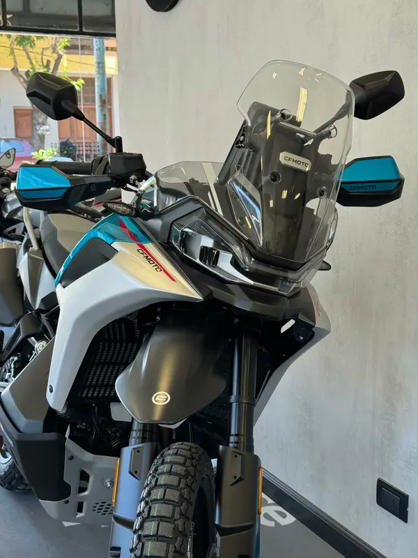 Mira esta publicación de Cf Moto MT 800 Touring 2026 en Motordil