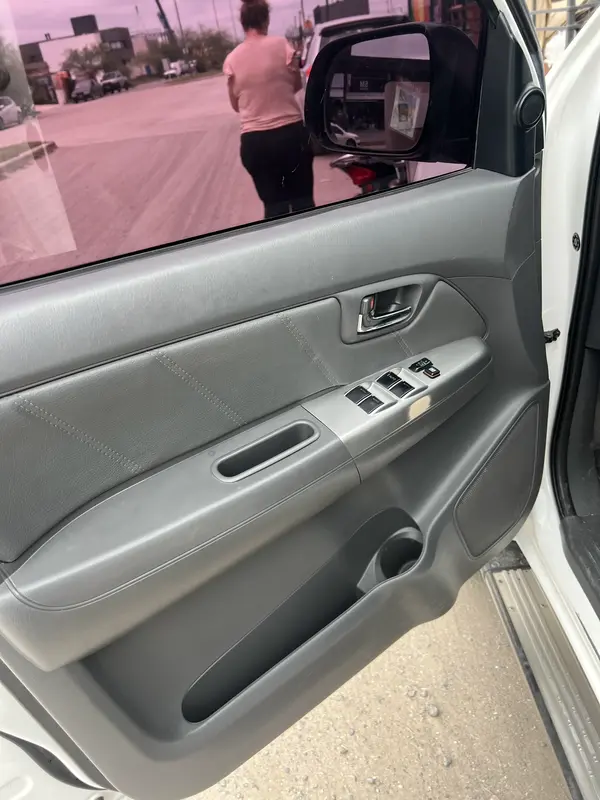 Mira esta publicación de Toyota Hilux 2013 en Motordil