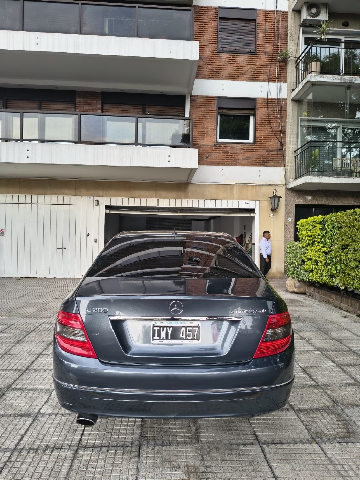 Mira esta publicación de Mercedes Benz Clase C 2010 en Motordil