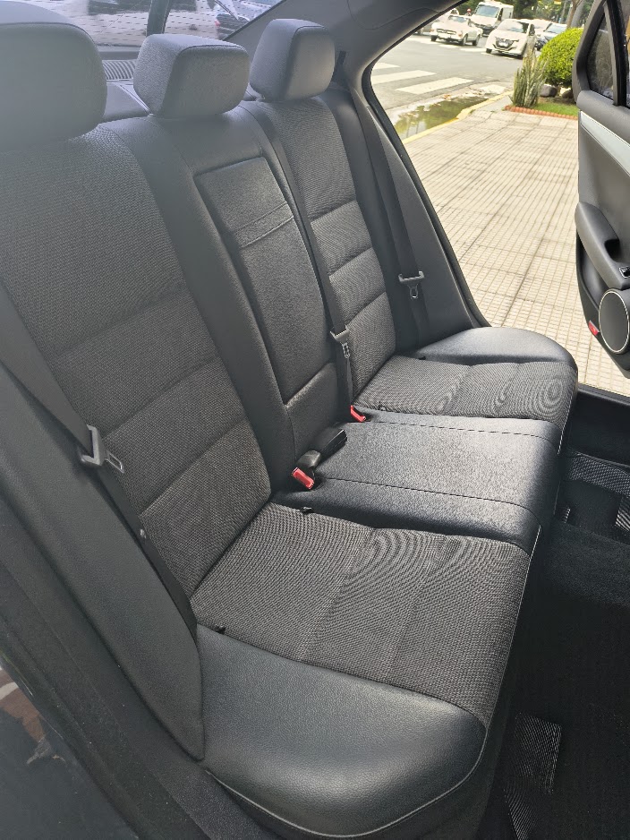 Mira esta publicación de Mercedes Benz Clase C 2010 en Motordil