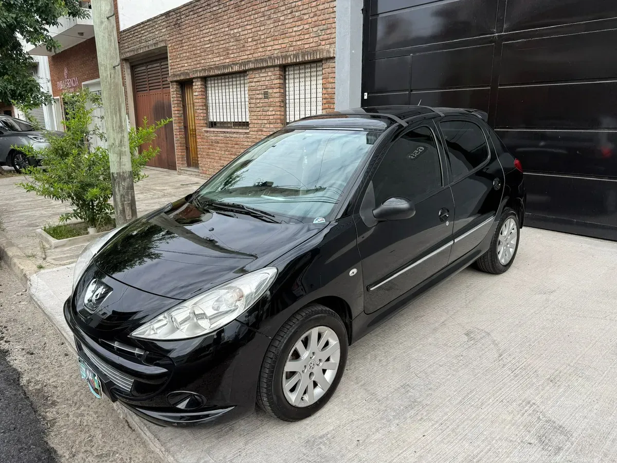 Mira esta publicación de Peugeot 207 Compact 2012 en Motordil