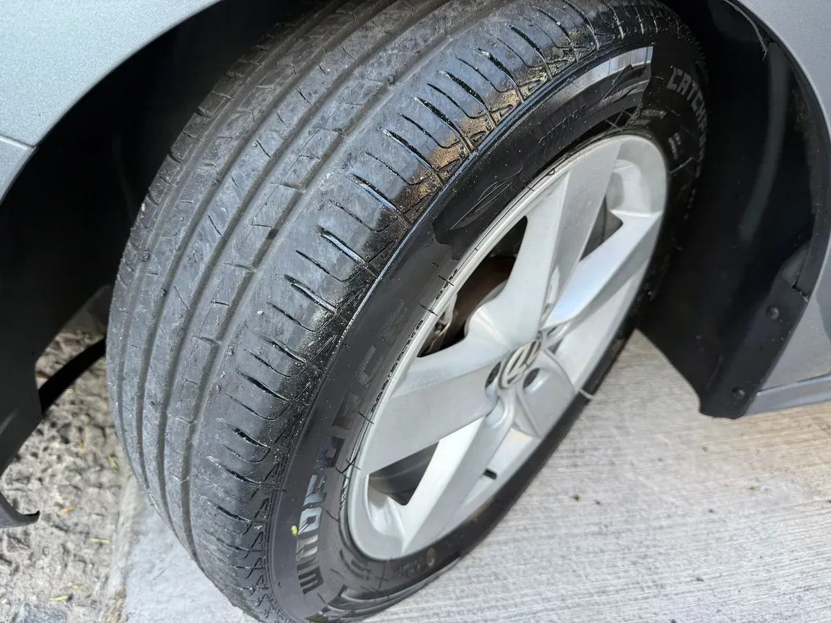 Mira esta publicación de Volkswagen Vento 2013 en Motordil