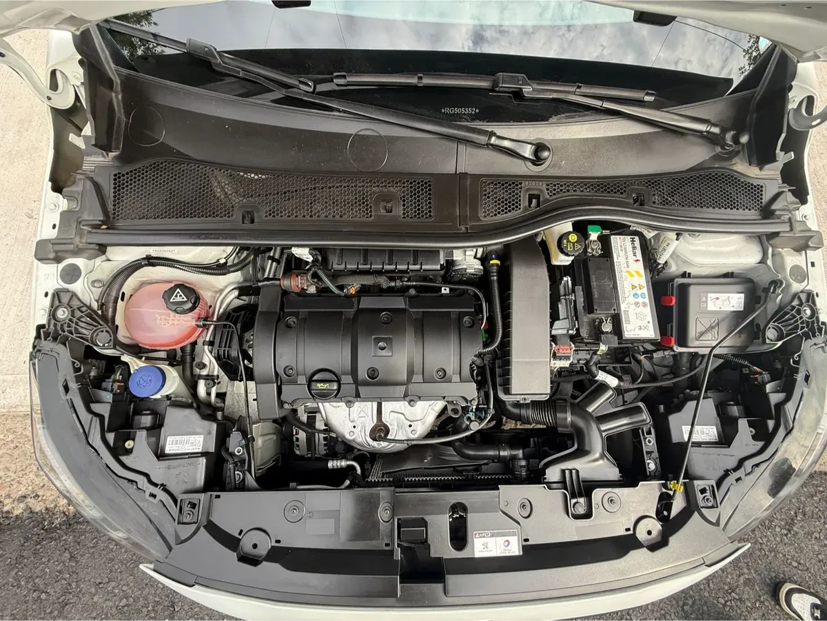 Mira esta publicación de Peugeot 208 2023 en Motordil