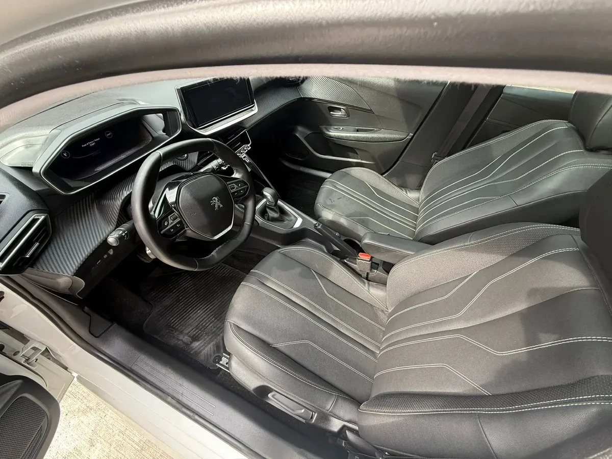 Mira esta publicación de Peugeot 208 2023 en Motordil