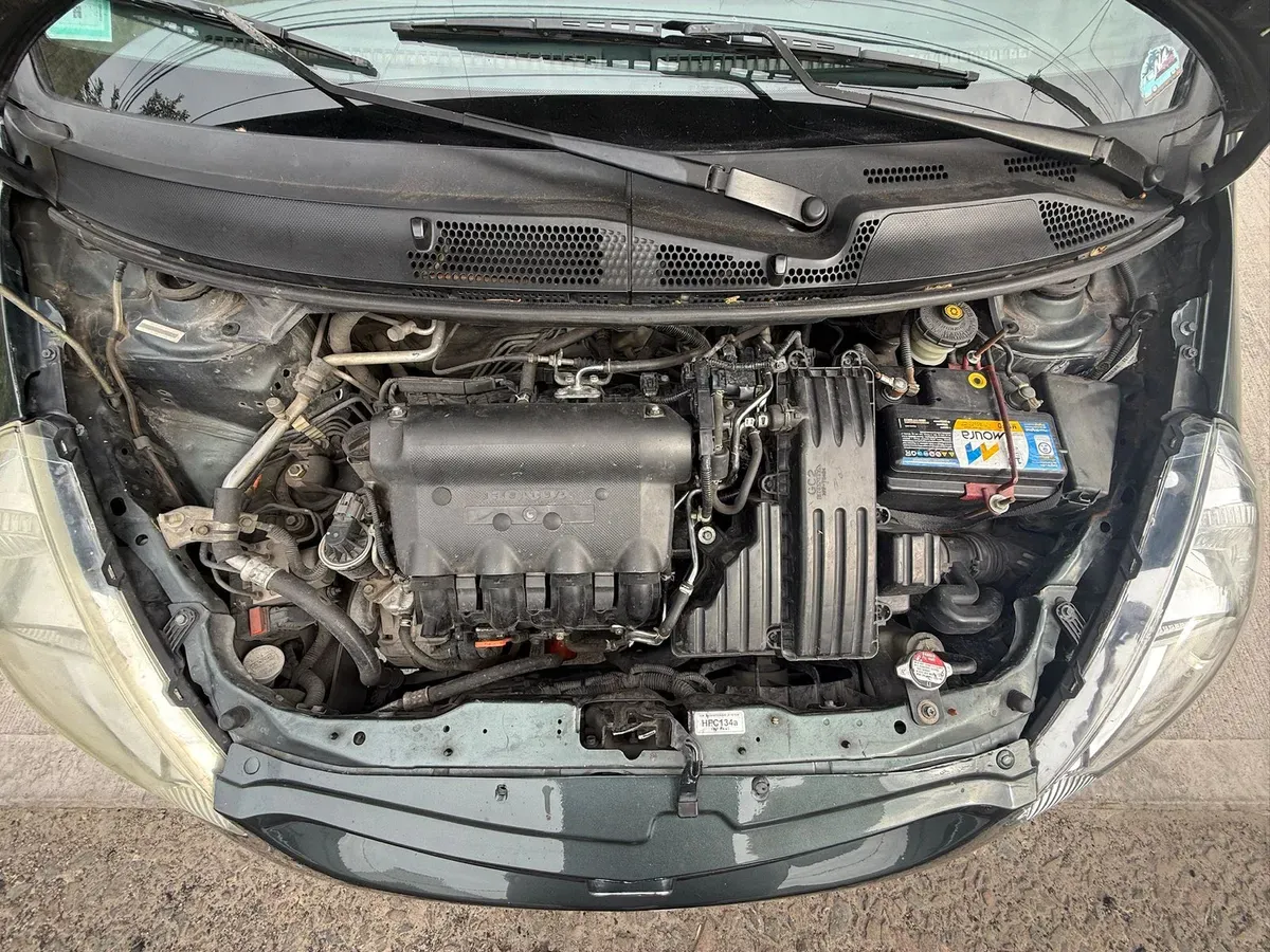 Mira esta publicación de Honda FIT 2008 en Motordil