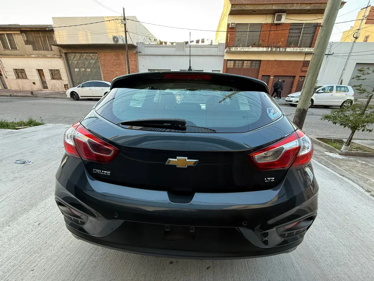 Mira esta publicación de Chevrolet Cruze 2018 en Motordil