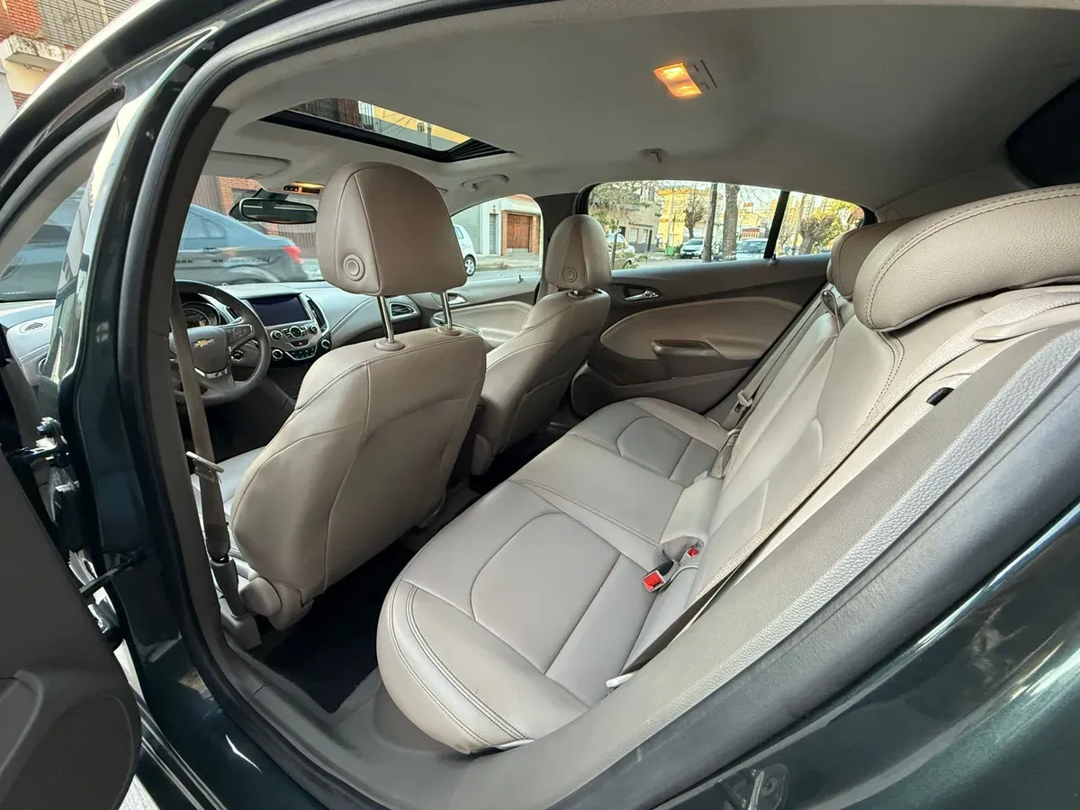 Mira esta publicación de Chevrolet Cruze 2018 en Motordil