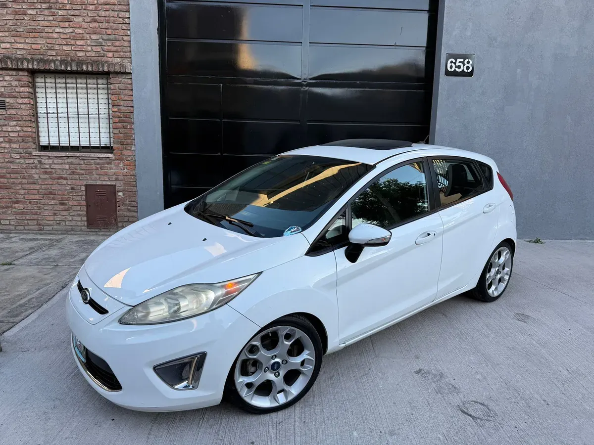 Mira esta publicación de Ford Fiesta 2012 en Motordil