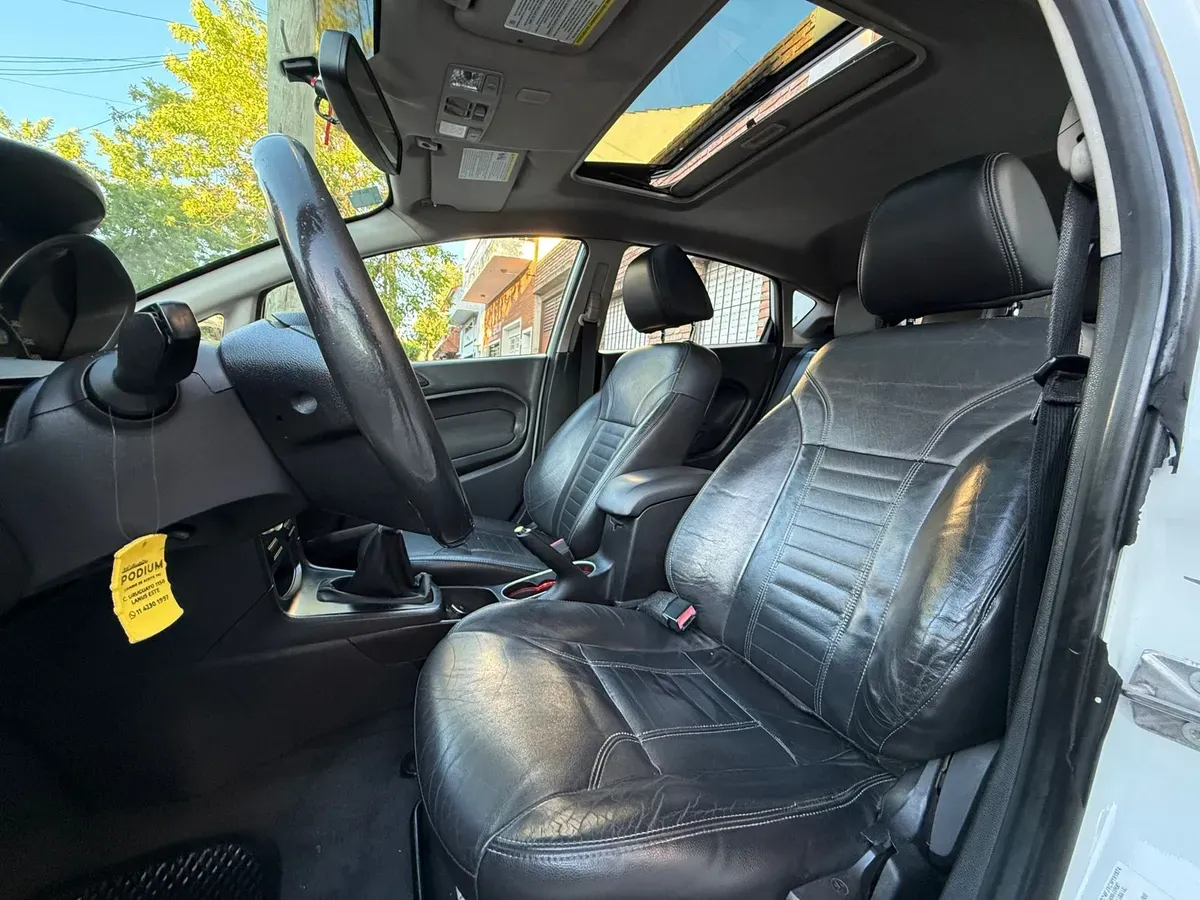 Mira esta publicación de Ford Fiesta 2012 en Motordil