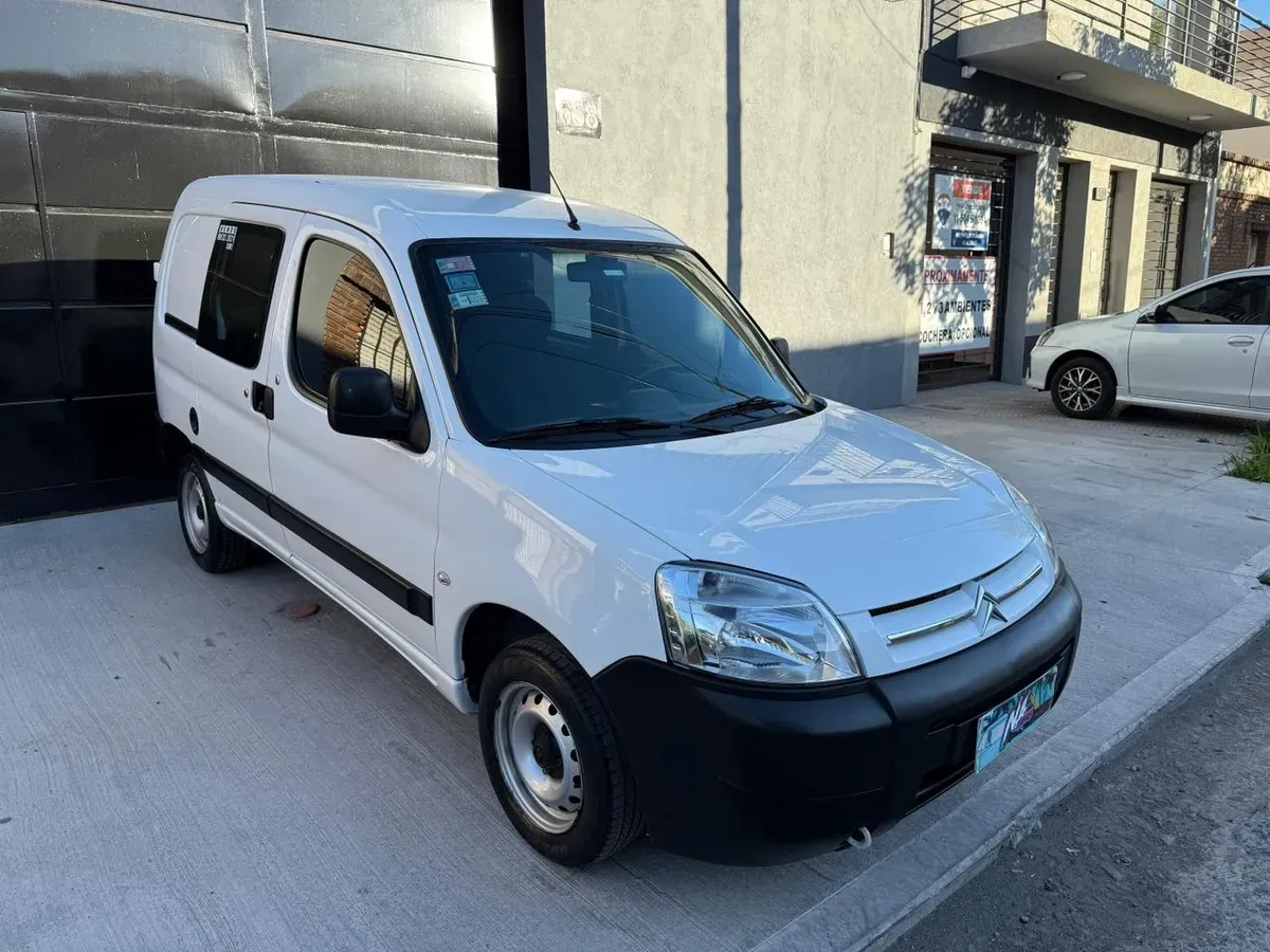 Mira esta publicación de Citroen Berlingo 2021 en Motordil
