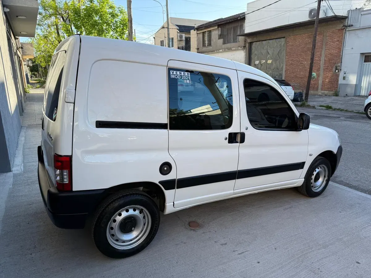 Mira esta publicación de Citroen Berlingo 2021 en Motordil