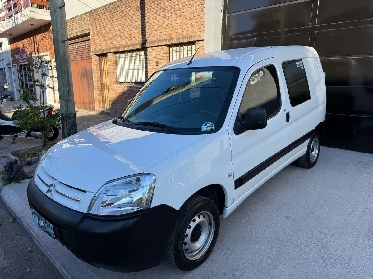 Mira esta publicación de Citroen Berlingo 2021 en Motordil